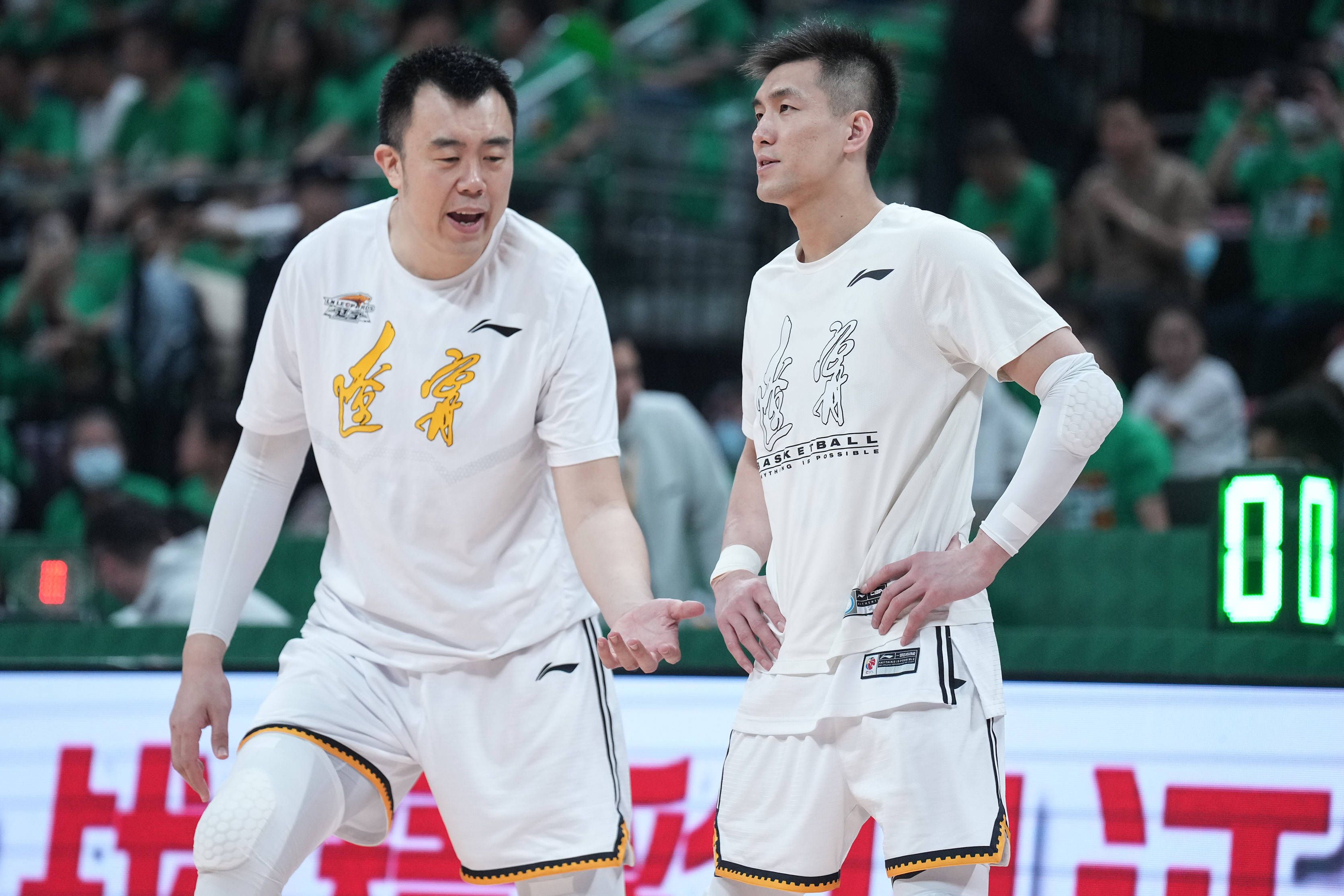 专家推荐【冈田胜迟】足球4连红，亚协杯：台中富图若VS乌兰巴托【郁金香】足球20中16，伊朗超：塞帕汉VS胡齐斯坦【小女子】足球5连红，沙特联：阿科多VS阿尔泰今日焦点赛事明天凌晨欧联杯与欧会杯将上演小组赛的最后一轮争夺，7M各路专家均已送上比赛解读！